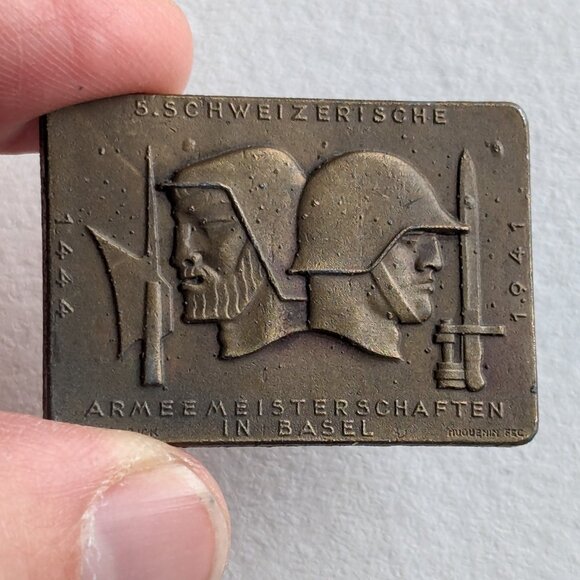 WWII Swiss Badge "Schweizerische Armeemeisterschaften in Basel 1941" - Picture 1 of 9